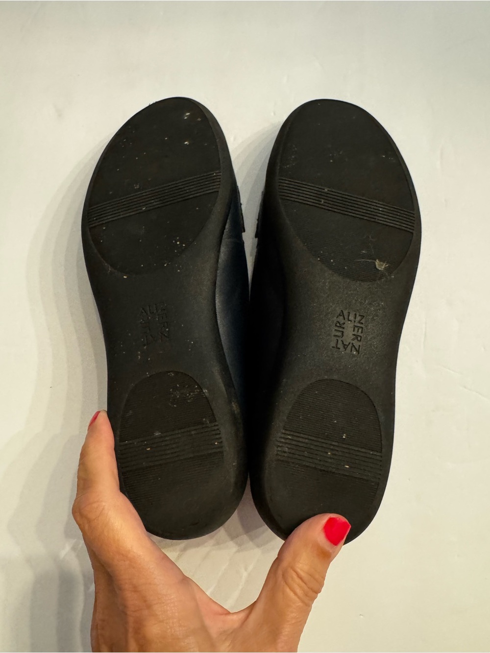 Naturalizer Finley Loafers Flat Slip one Navy Suede and Leather size 8.5 - Picture 10 of 10
